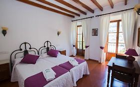 Hostal Villa Verde-Adults Only